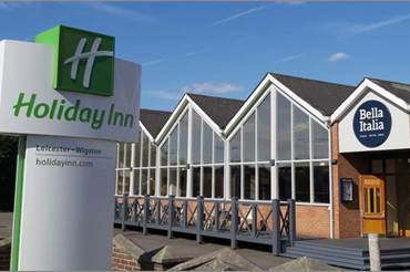 Hotel with free parking in Leicester