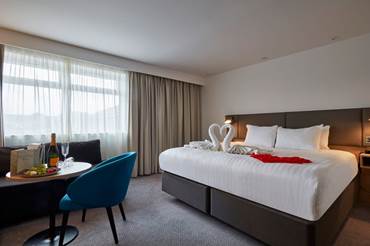 Executive Rooms in Leicester holiday-inn-leicester-wigston-premium-room.jpg