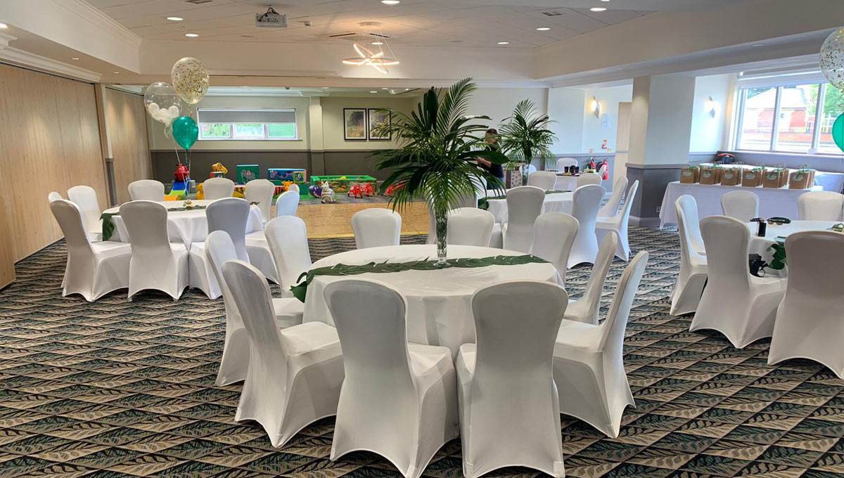 Stage Suites holiday-inn-leicester-wigston-stage-suites-event-hall.jpg