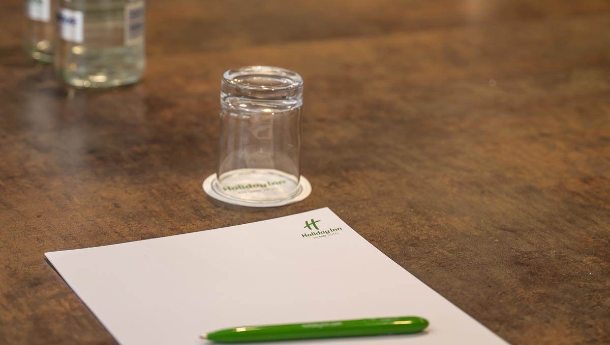 Stage Suites holiday-inn-leicester-wigston-meeting-room-table.jpg