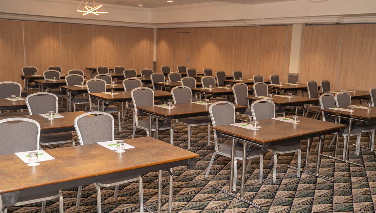 Wigston 1 holiday-inn-leicester-wigston-meeting-room-wigston-1.jpg