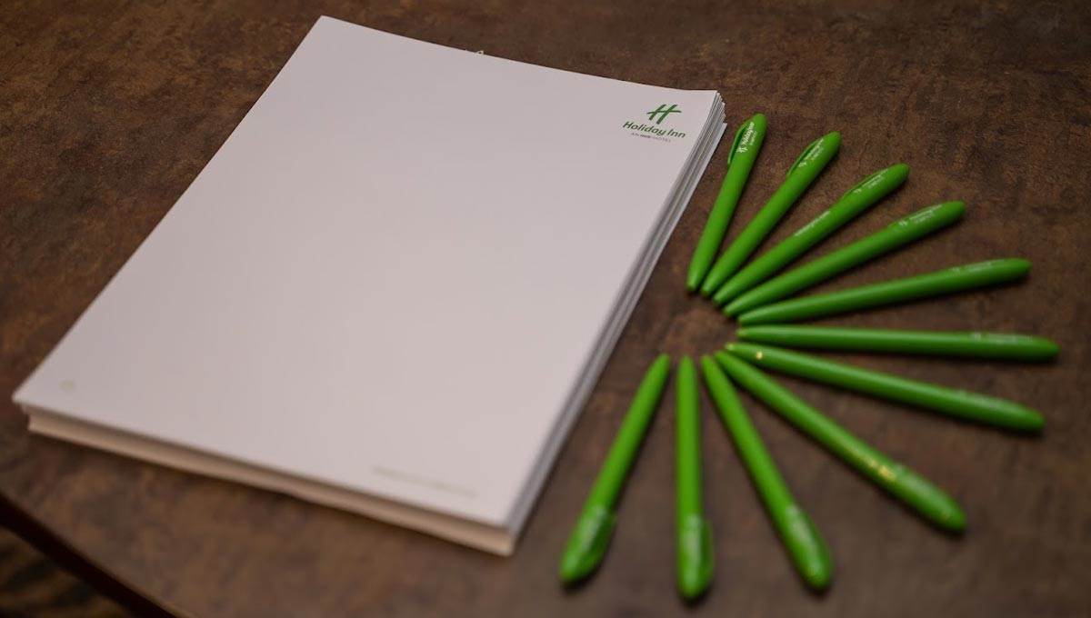 Wigston 1 holiday-inn-leicester-wigston-hotel-meeting-room-notebook-pen.jpg