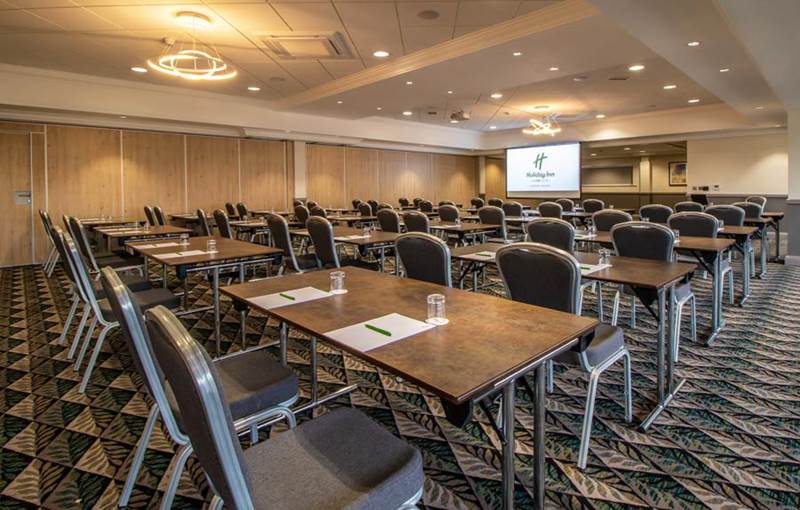 holiday-inn-leicester-wigston-hotel-stage-suites-meeting.jpg