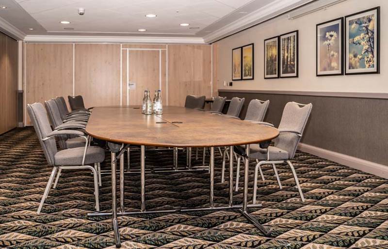 holiday-inn-leicester-wigston-hotel-the-oadby-suite-meetings.jpg