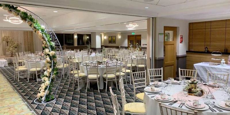 stage-suites-wedding-hall-decor.jpg