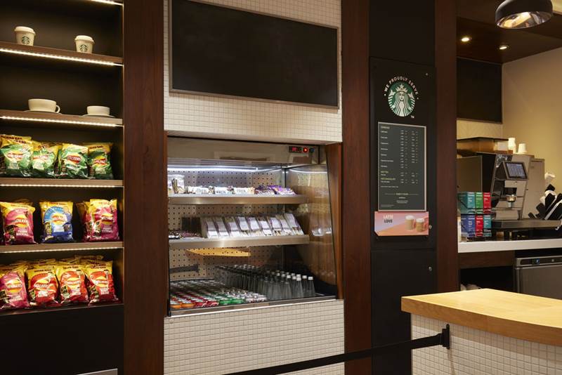 holiday-inn-leicester-wigst-starbucks-display.jpg