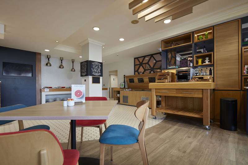 lobby-holiday-inn-leicester-wigston-hotel.jpg