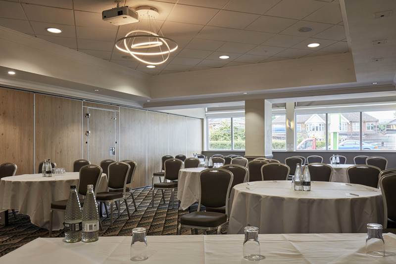 holiday-inn-leicester-wigston-caberet-event-hall.jpg