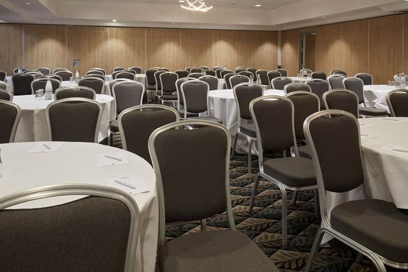 holiday-inn-leicester-wigston-caberet-events-hall.jpg
