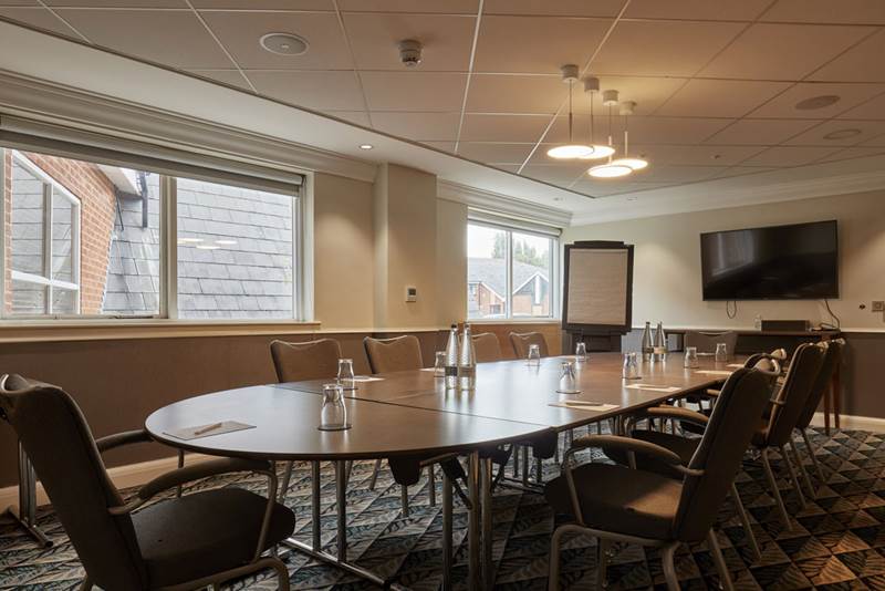 holiday-inn-leicester-wigston-hotel-knighton-boardroom.jpg